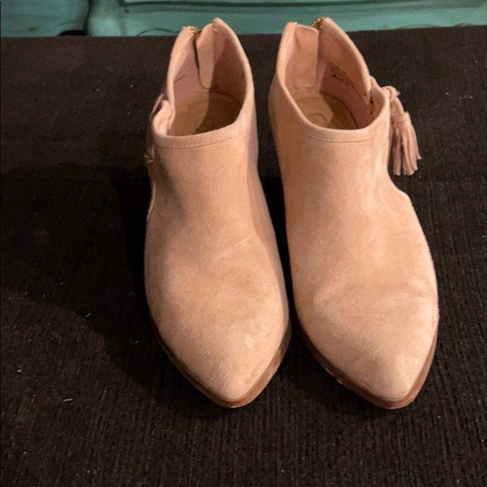 Bella Vita Suede Shoes